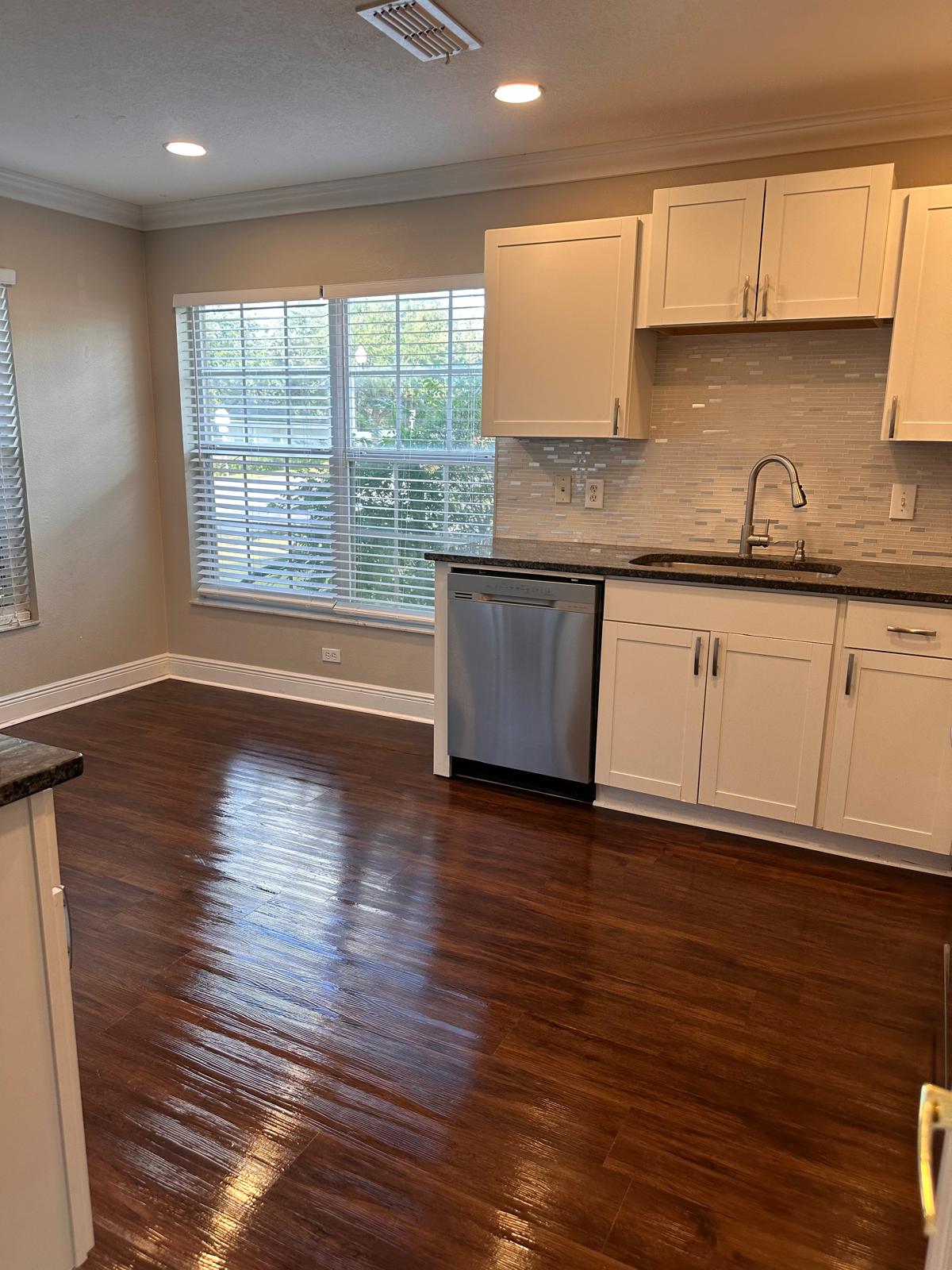 Move-In / Move-Out Cleaning - Image 1